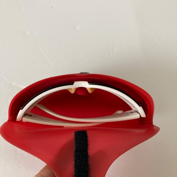 Vintage Prada sunglasses - Picture 11 of 12